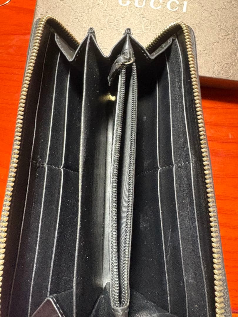GUCCI 長財布　グッチ　百貨店購入　レディース　メンズ　ファスナー