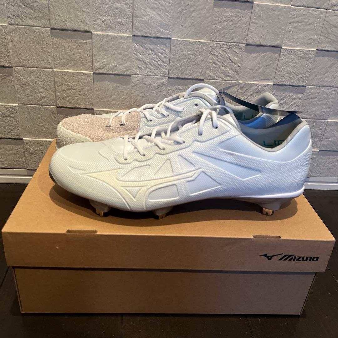 Mizunoスパイク　白　未使用品 野球、ソフトボール