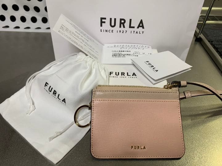 まーみーごーさま専用❣️ フルラ　パスケース　カード入れ　ケース