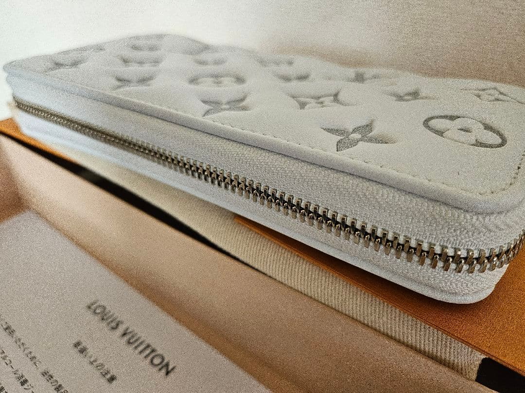 新品未使用✨ルイヴィトン ジッピーウォレット skiコレクション✨完売品