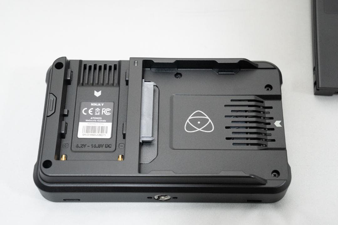 Atomos Ninja V 各種ケーブル付き