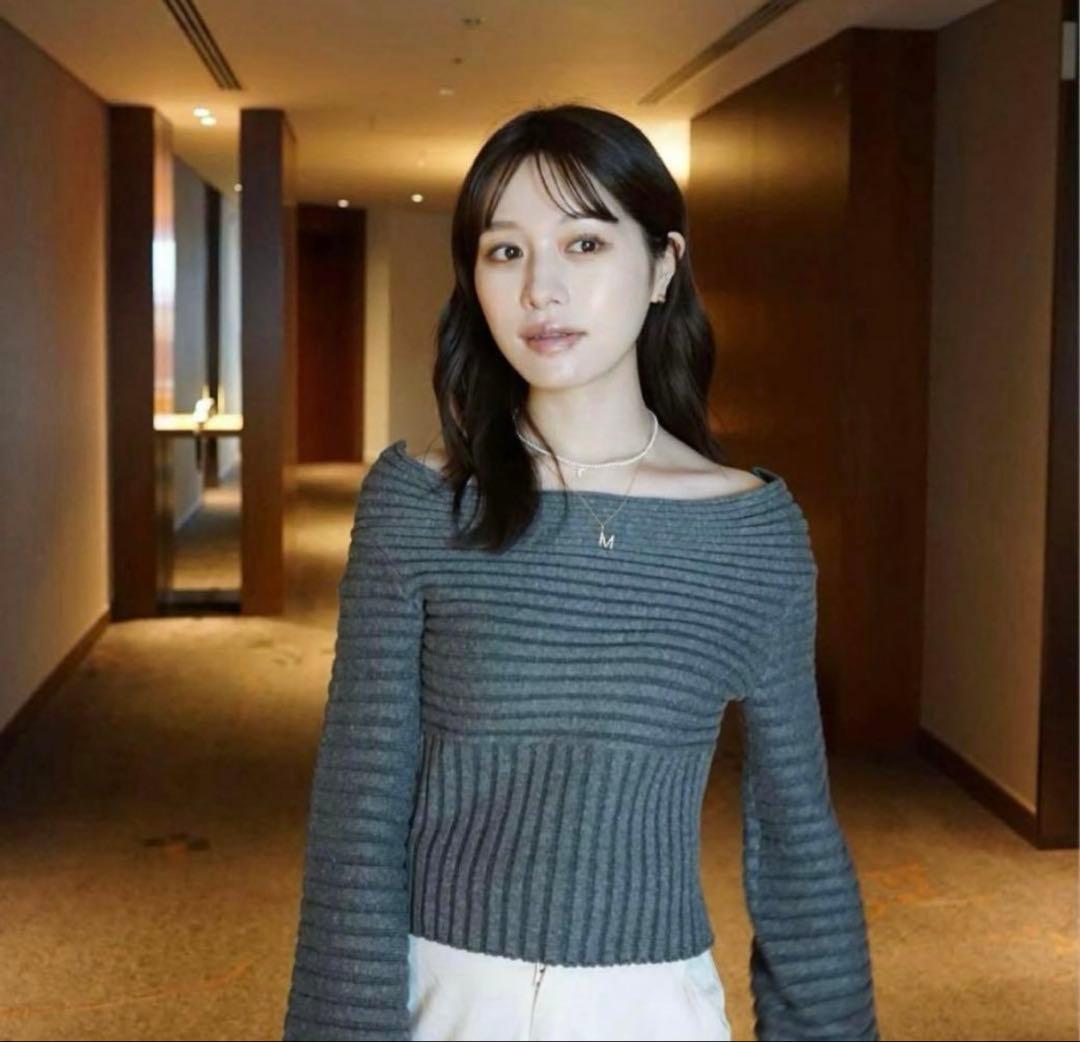 トップス Off shoulder Panel knit tops laubeblanc