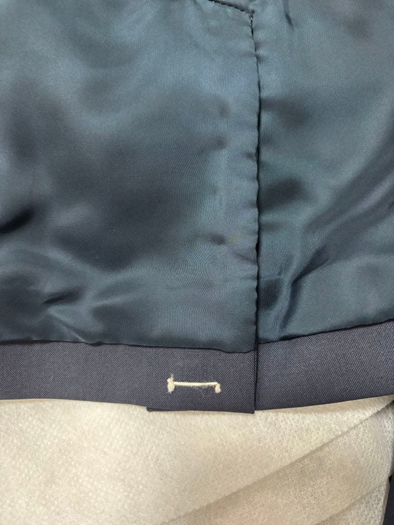 【新古品】Theory ネイビースーツ