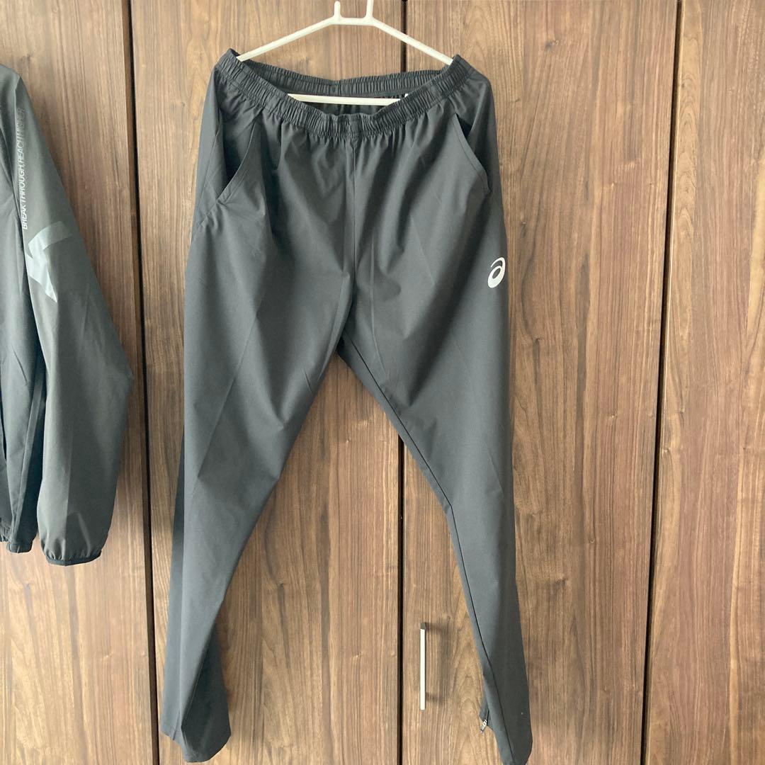 asics ウィンドブレーカーとパンツセット 2XL ブラックです！