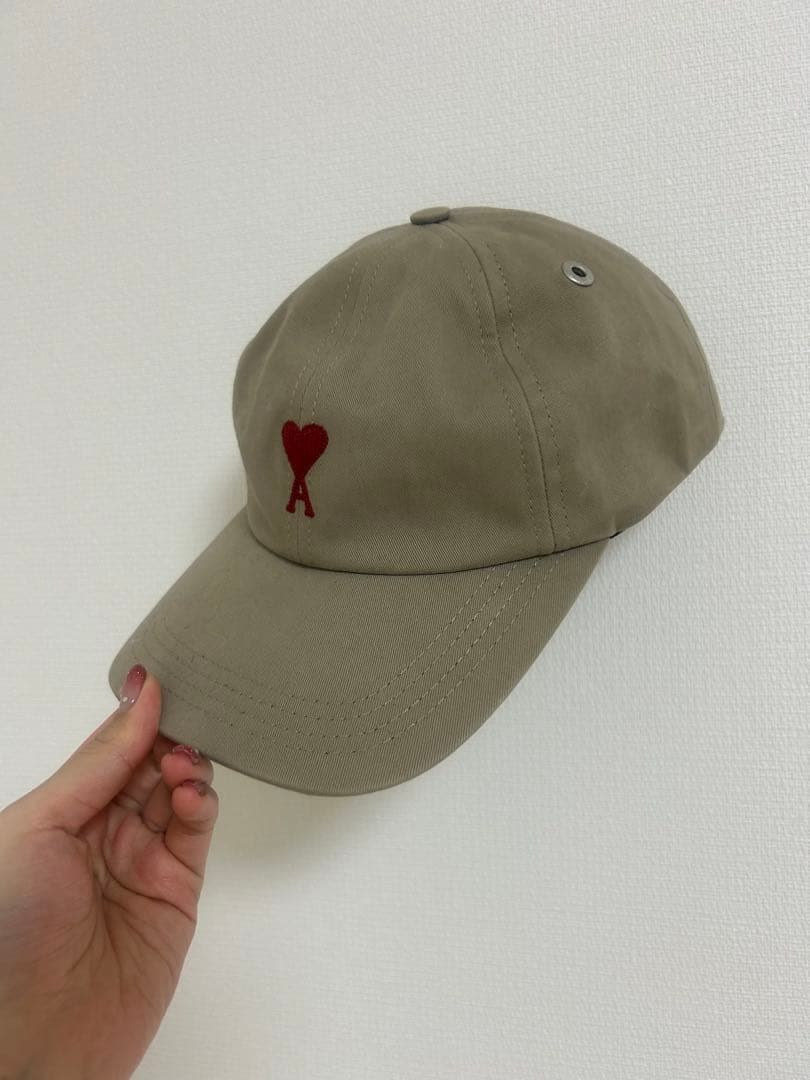 値下げしました　amiparis ベースボールキャップ