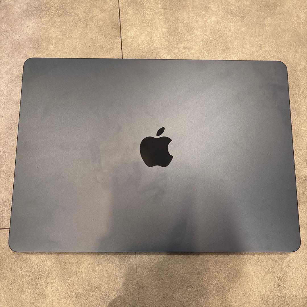 MacBook Air 13.6インチ　M2　スペースグレー 本体 充電器付き