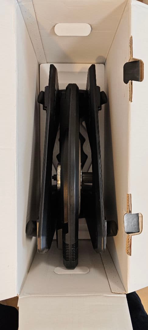 な*ん様 Tacx NEO Smart スマートトレーナー／Zwift対応