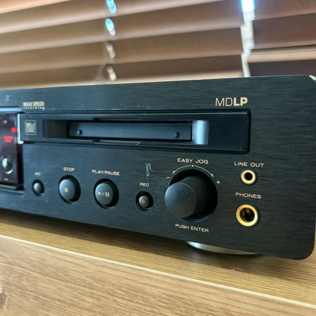 Marantz CD/MDコンビネーションデッキ CM6001