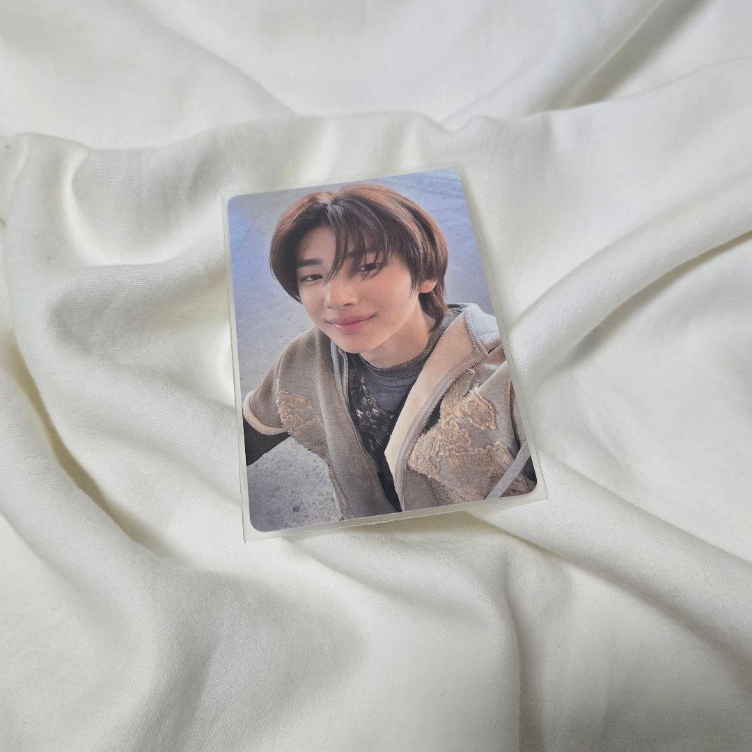 cortis ジュフン ユニバ ラキドロ トレカ