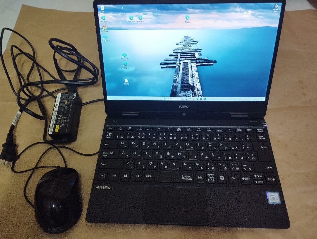 VersaPro i5 12.5 型　SSD250G+65G、 電源、マウス付