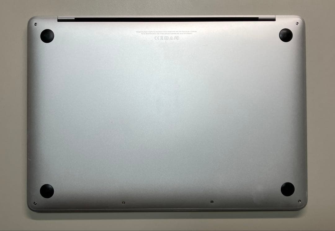 MacBook本体 MacBook Pro 2017 i5 16GB 256GB Sequoia