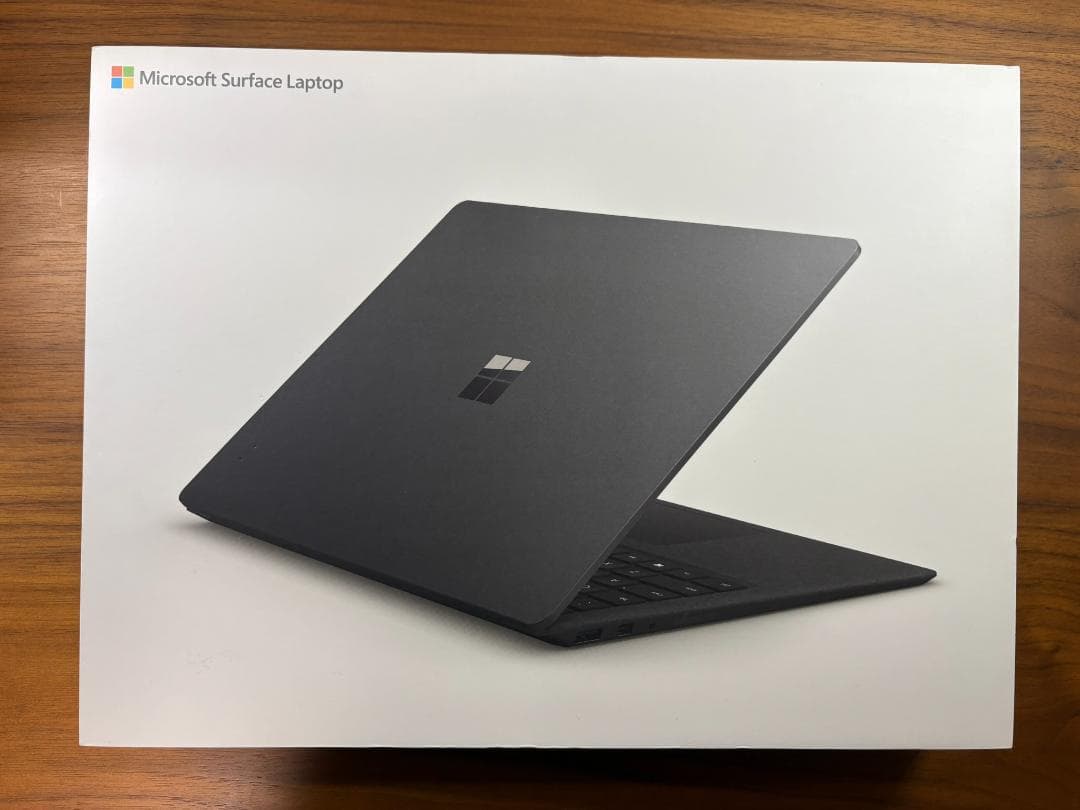 Microsoft Surface Laptop2 Officeあり