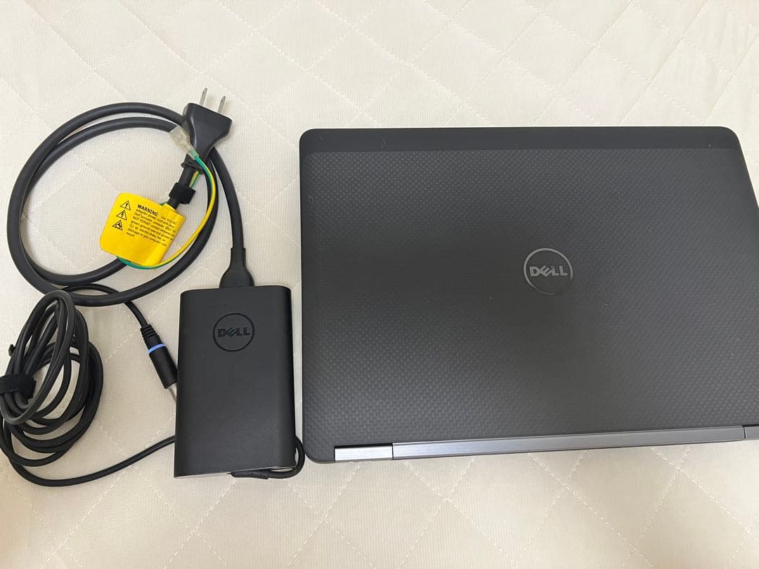 DELL Latitude E7270 ノートPC ジャンク？core i7