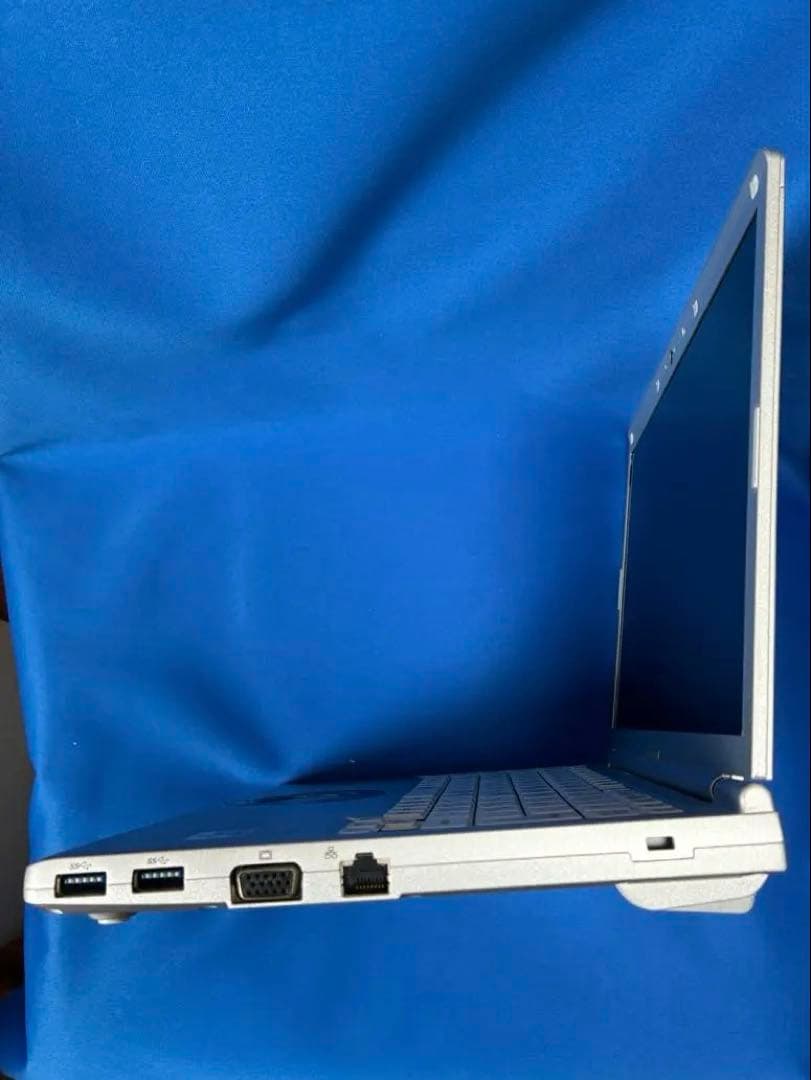 人気の軽量、最速SV9 win11 office2024認証済バッテリー好調