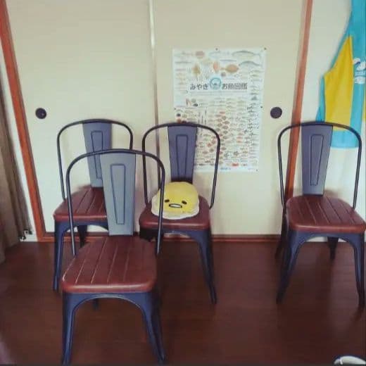 ヴィンテージスタイルのスチール椅子 4脚セット