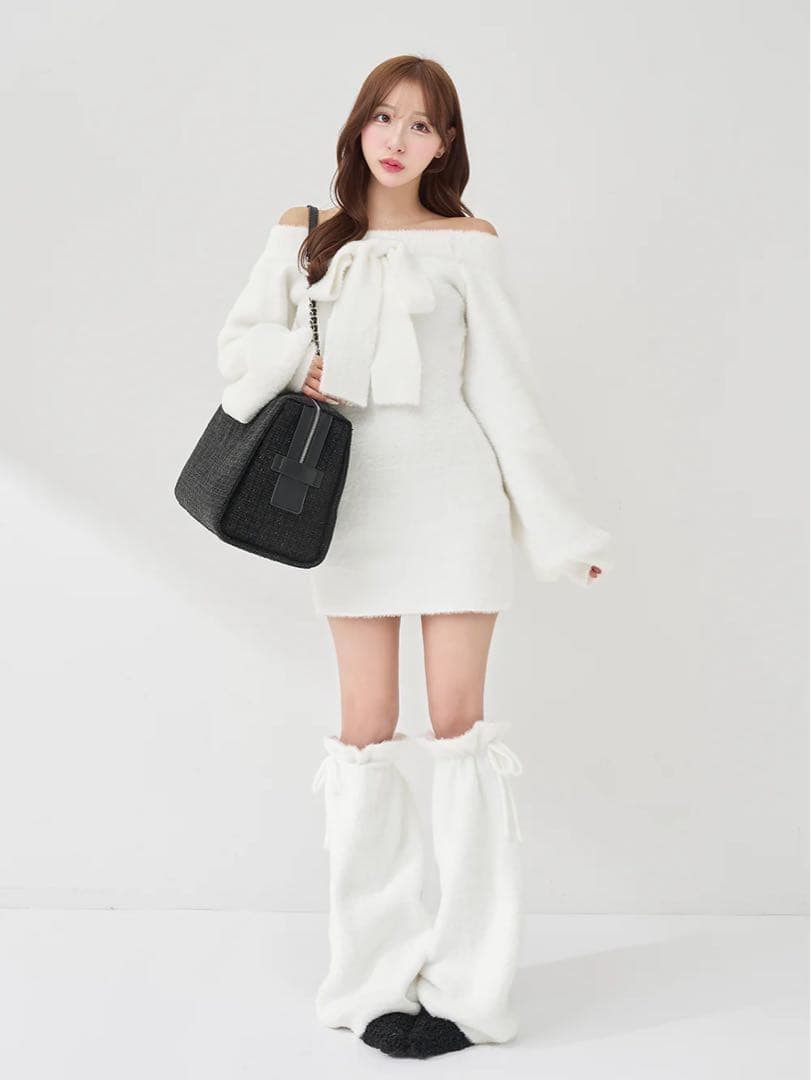 フーディーオフショルニットミニワンピース WHT Free