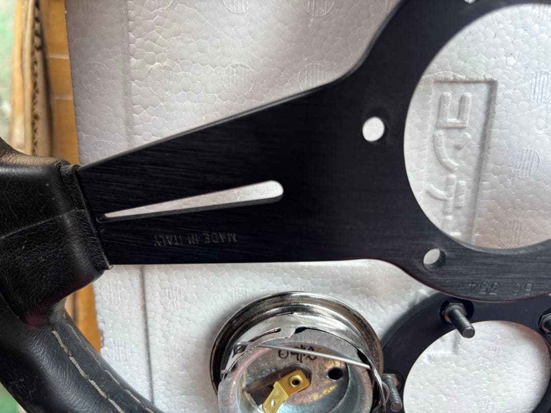 正規品　NARDI〔ナルディ〕クラッシック　340Φ レザー