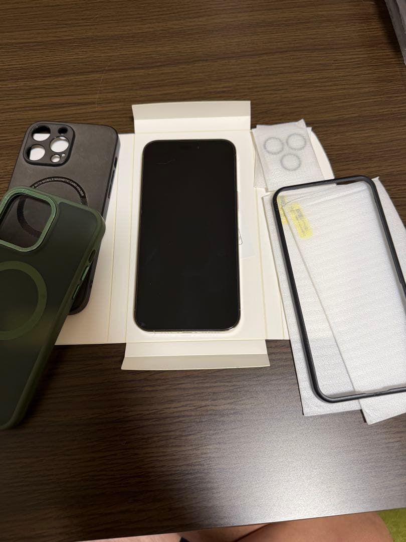 えみママ iPhone14 Pro MAX256GB