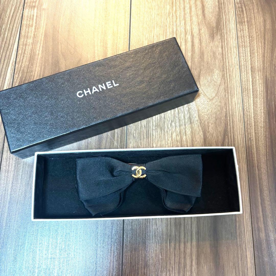 CHANEL シャネル　リボンバレッタ