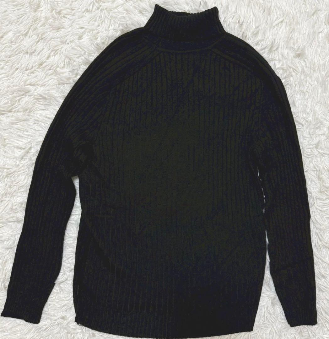 HUGO BOSS タートルネック　ニット　ブラック　ウール