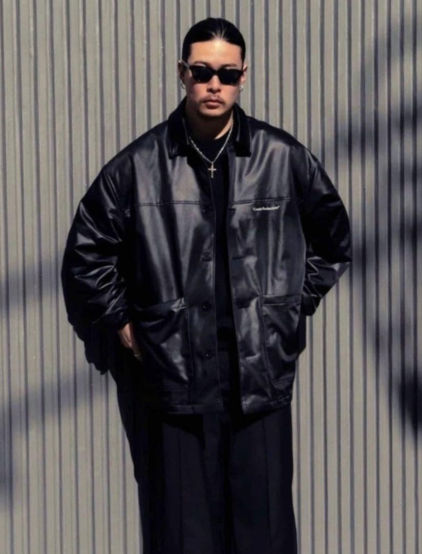 クーティーブラックサテン皮革ジャケット