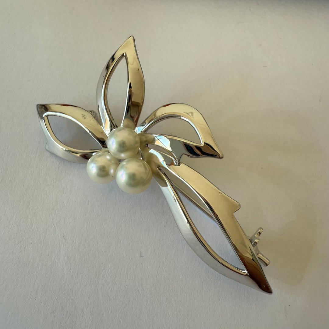 ミキモト　リーフ　シルバー　ブローチ