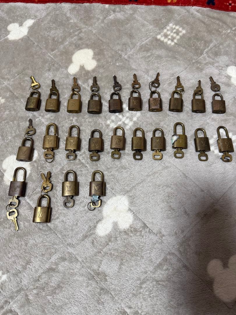 【鍵付き！即日発送！】ルイヴィトン カデナ 南京錠 パドロック 24点まとめ