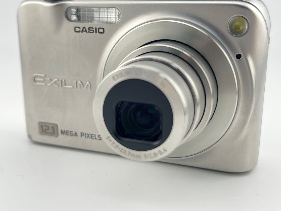 【極上品】CASIO EXILIM EX-Z1200 シルバー