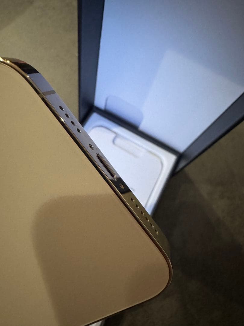 Apple iPhone 13 ProMax ゴールド