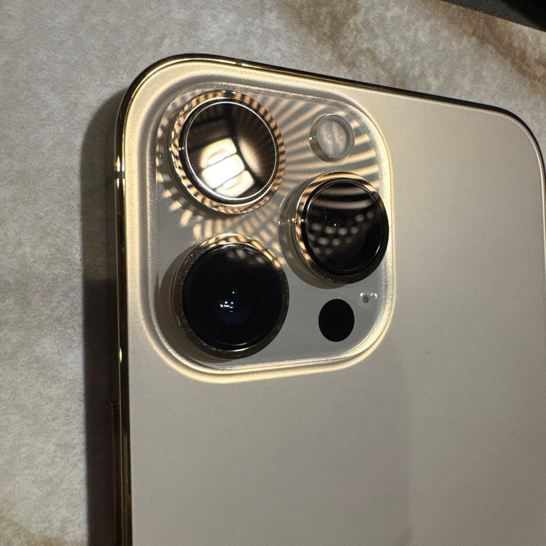 Apple iPhone 13 ProMax ゴールド