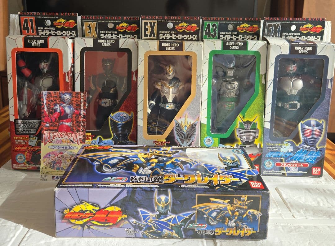 ☆仮面ライダー龍騎フィギュア 5体+ダークレイダーセット！