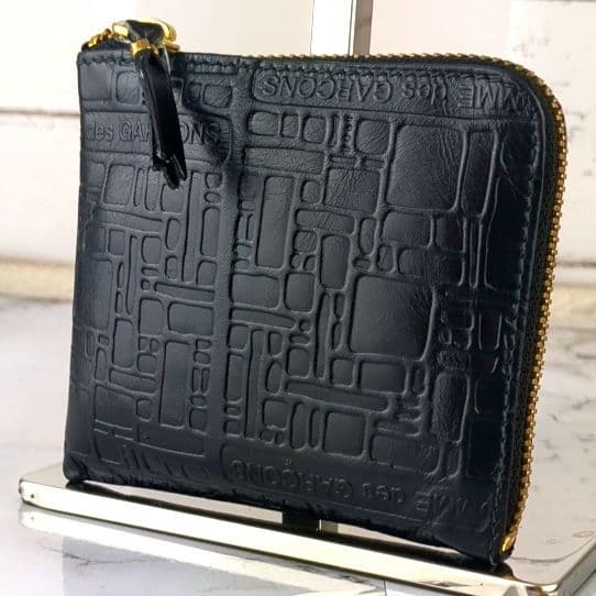 【極美品】コムデギャルソン☆型押し　総柄　ケース　カードケース　ブラック