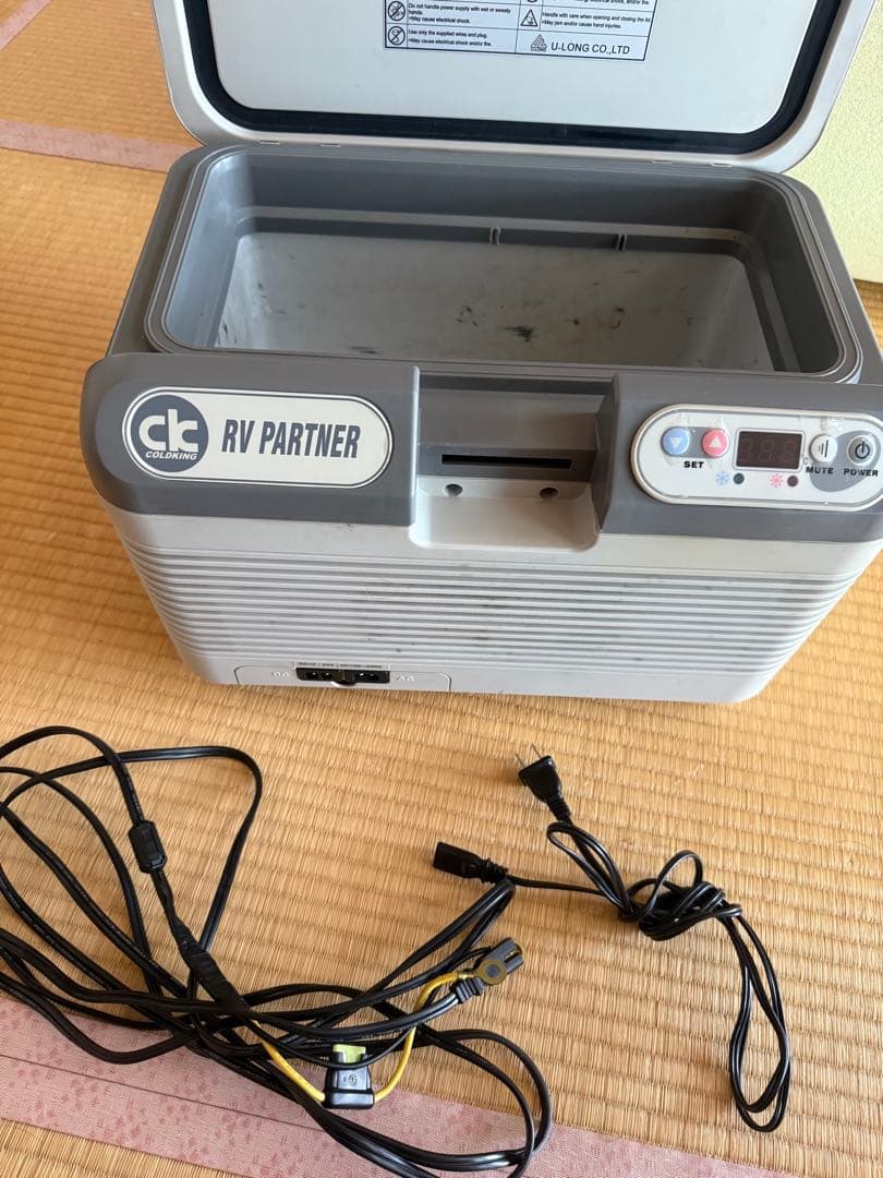 車載冷蔵庫　12L