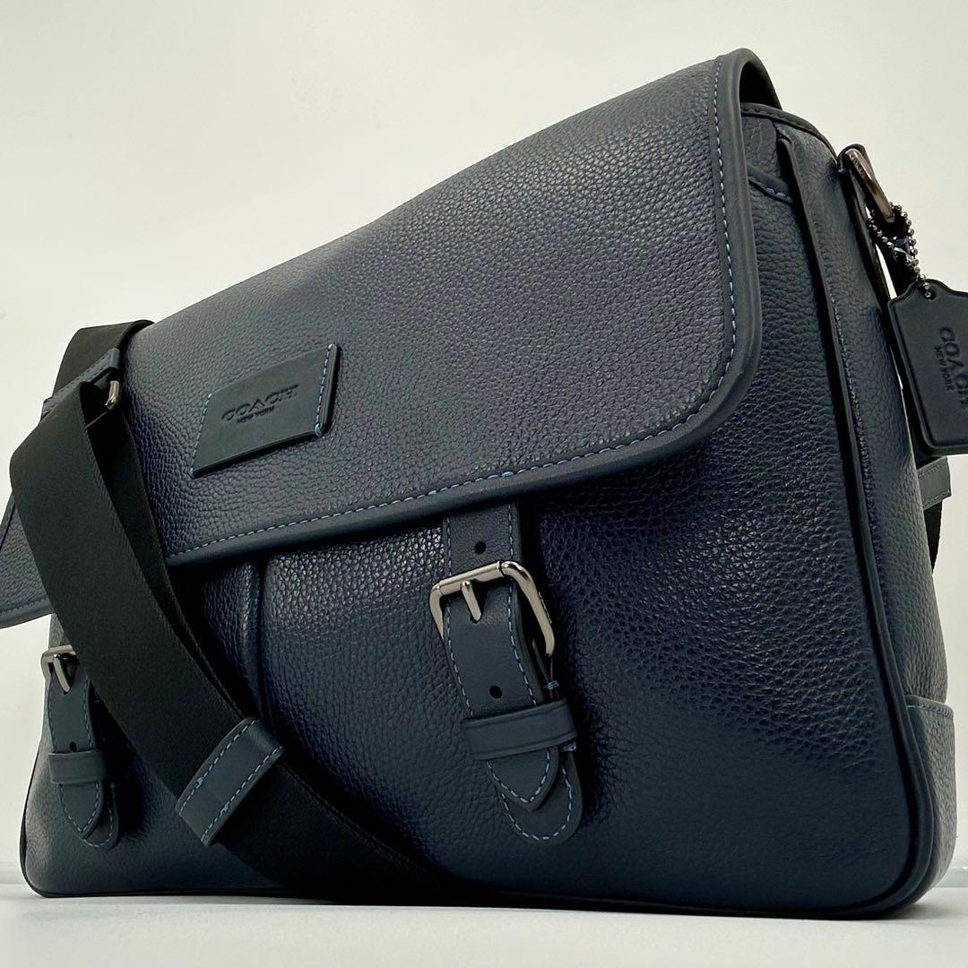 人気色/極美品✨コーチ メッセンジャーバッグ スプリント シボ ネイビー