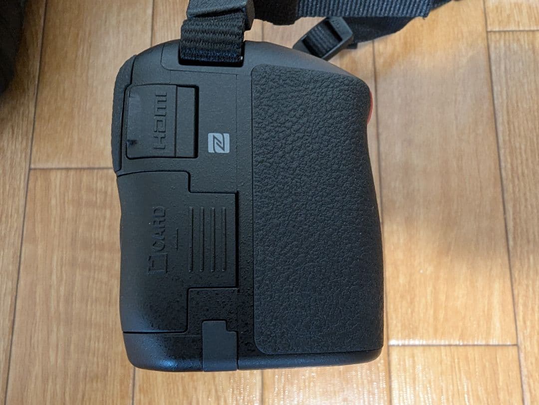 デジタル一眼レフカメラ Wi-Fi機能付き　Nikon　D5600