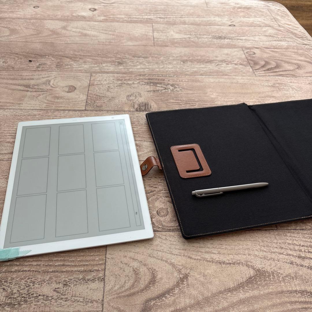 週末限定値下げ！QUADERNO クアデルノ A4 2世代 FMVDP41 本体