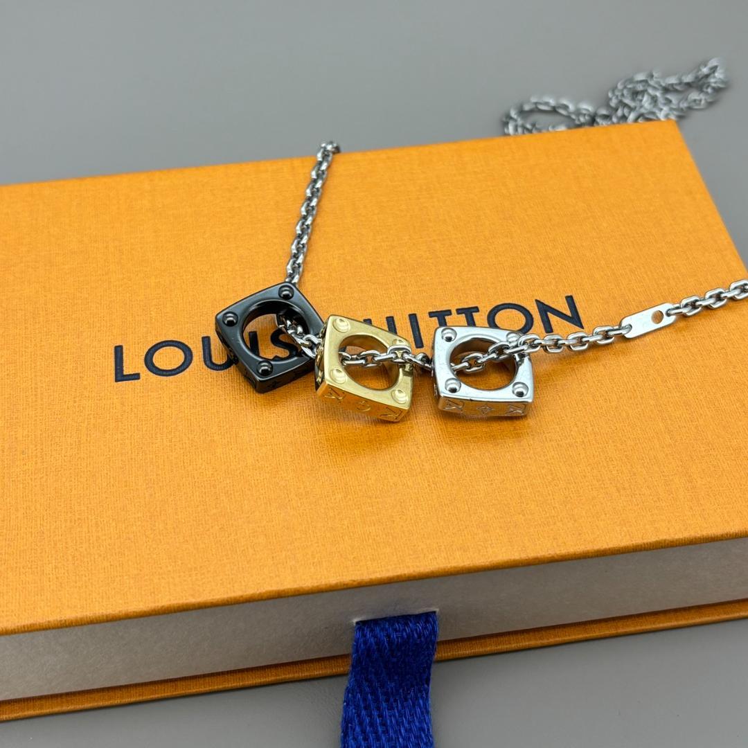 極美品 ルイヴィトン ネックレス ペンダント モノグラム ボールド 3連