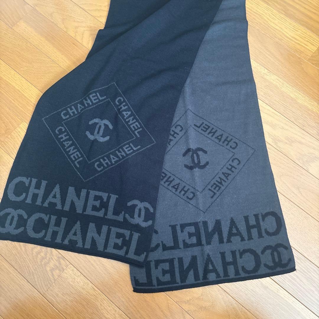 CHANEL ノベルティマフラー