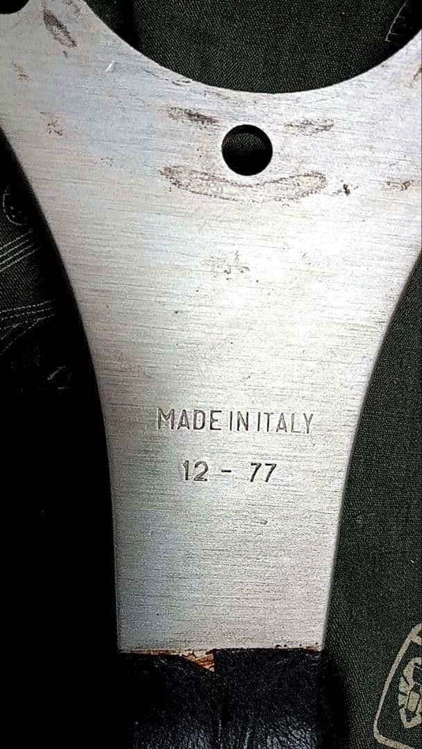 れ*ん様 momo モモ　ジャッキースチュワート　ステアリング　旧車　当時物