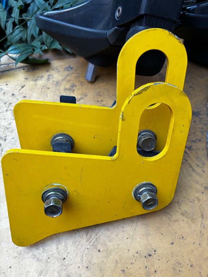 D*様 アピオ　APIO 牽引フック　純正リアバンパー用 イエロー2個セット