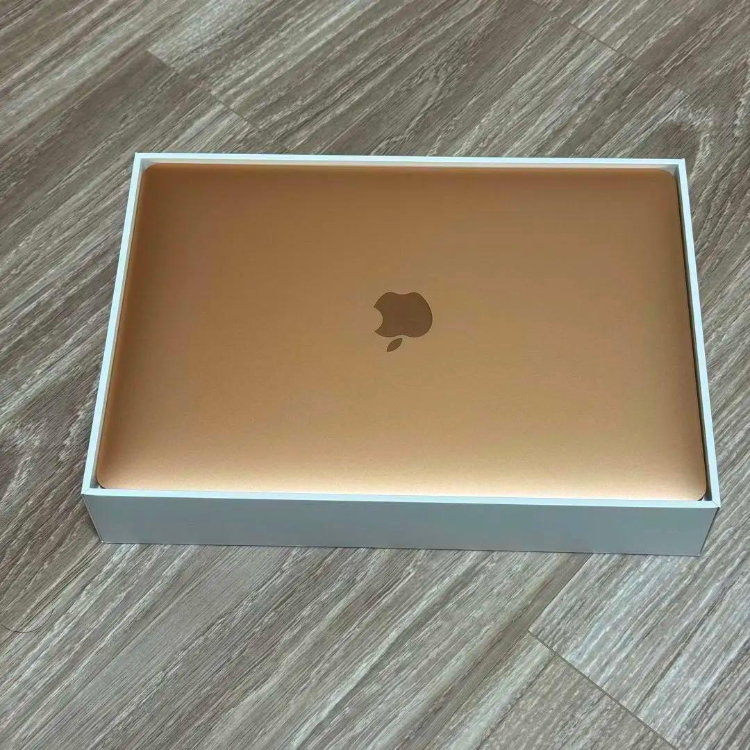 美品 MacBook Air M1チップ 充電数9回『容量100％』