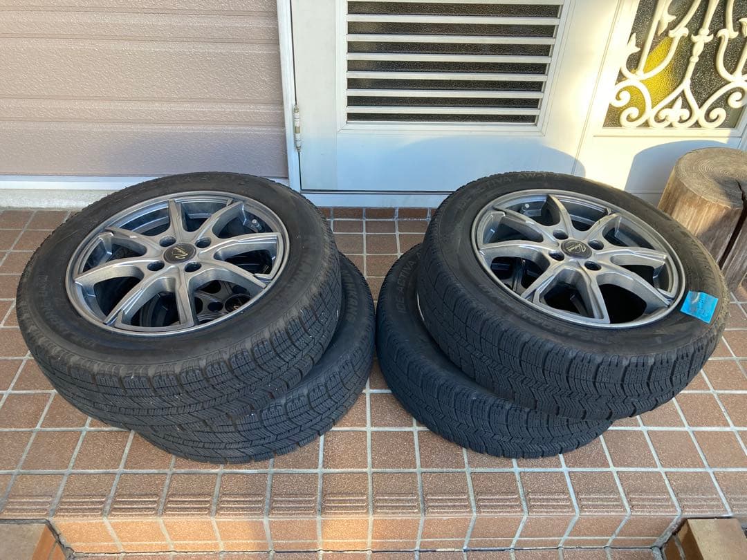 ケビン ナンカン ホイール付きスタッドレスタイヤ