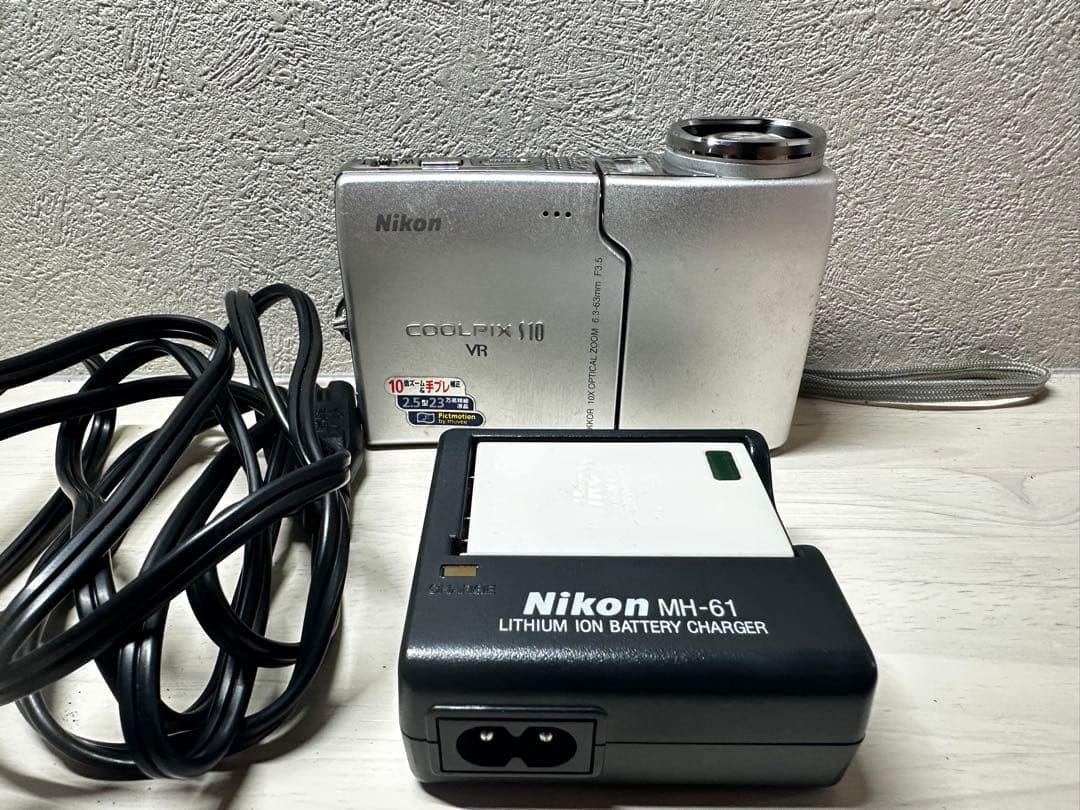 ☆プロフ必読☆ままま♡R・T 様Nikon COOLPIX S10 VR