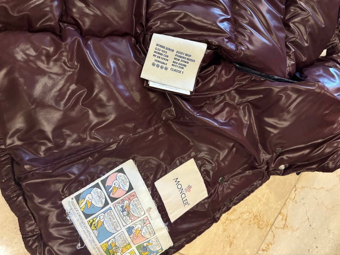 MONCLER ネイビーダウンベスト