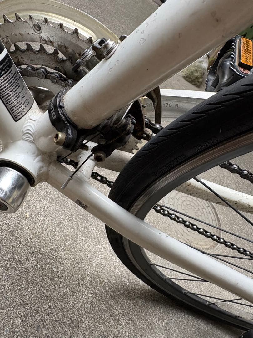 凛GIANT クロスバイク ホワイト エスケープR3 【付属品付き】