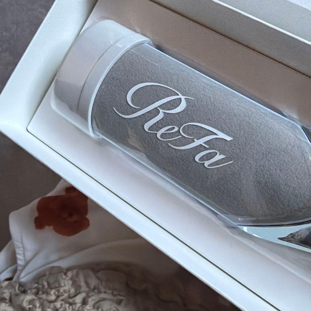 リファReFa パワーストレートアイロンプロ 新品 ホワイト　保証書付き