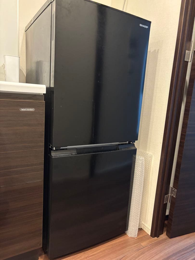 SHARP ブラック冷蔵庫 152L