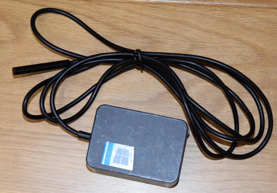 Surface PRO 4+タッチペン+ACアダプターx2+8in1USBハブ