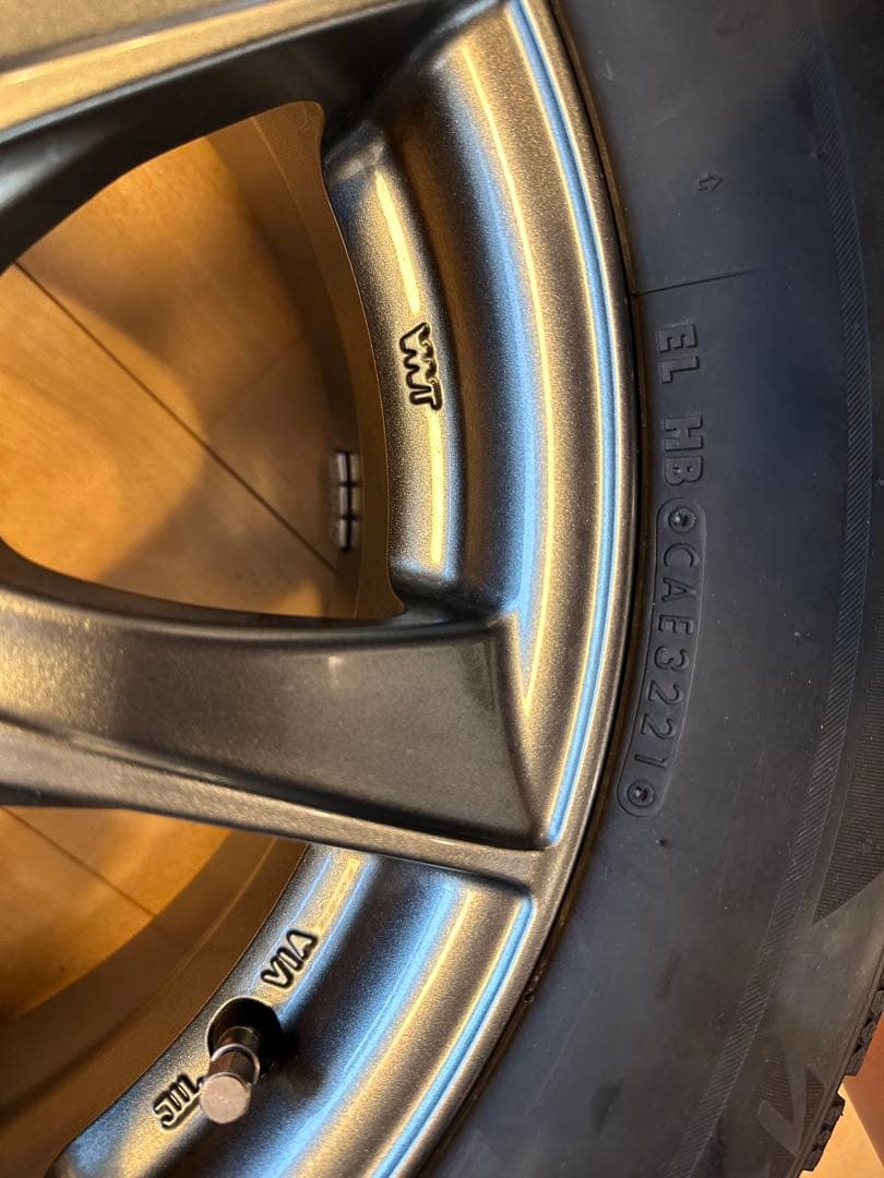 ほぼ新品タイヤ1本（走行距離わずか／パンク時の緊急交換品）