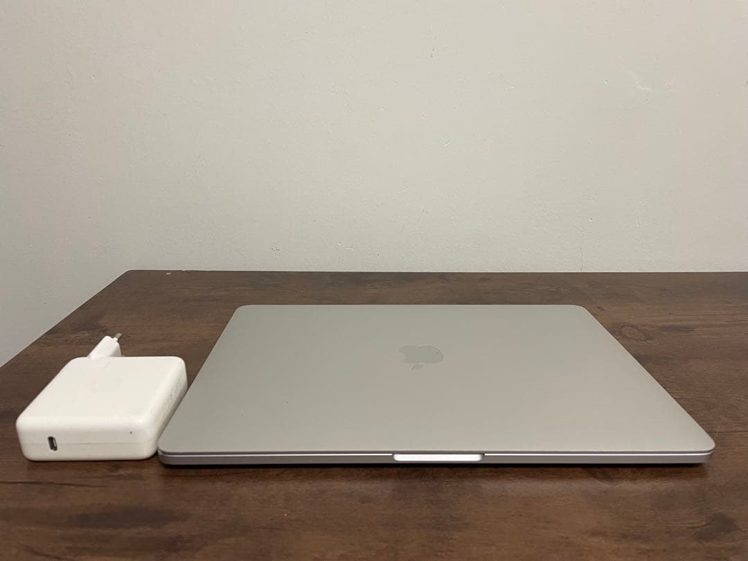 ジャンク品　MacBook Pro 2020 大容量SSD 2TB